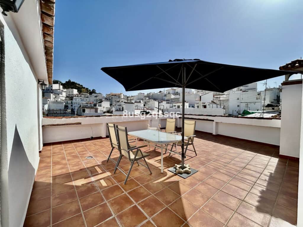 Penthouse for Sales in Istán