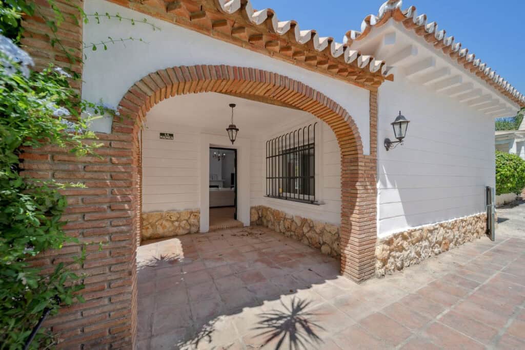 Villa for sale in Benalmadena Costa