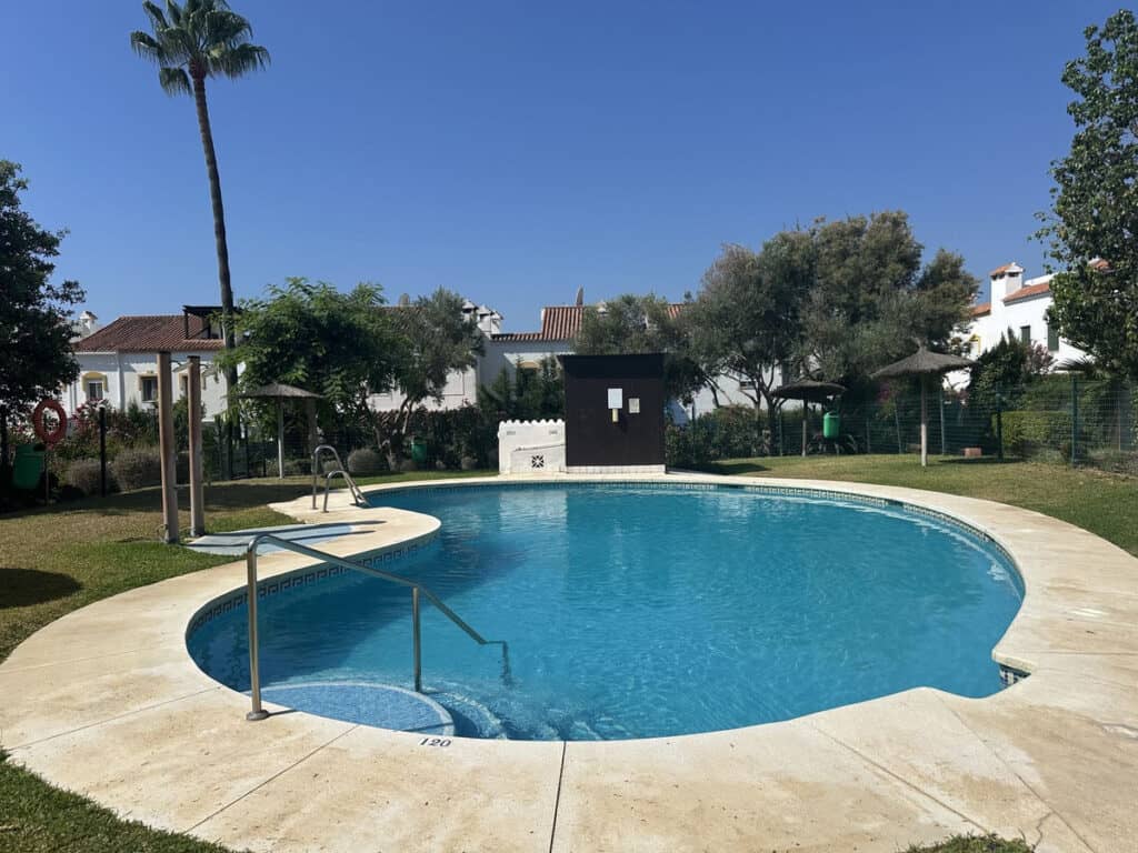 Town House for sale in Casares Playa
