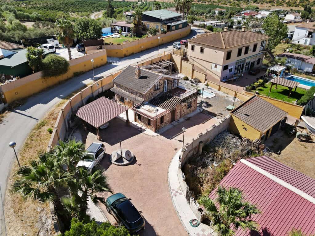 Villa for sale in Campanillas