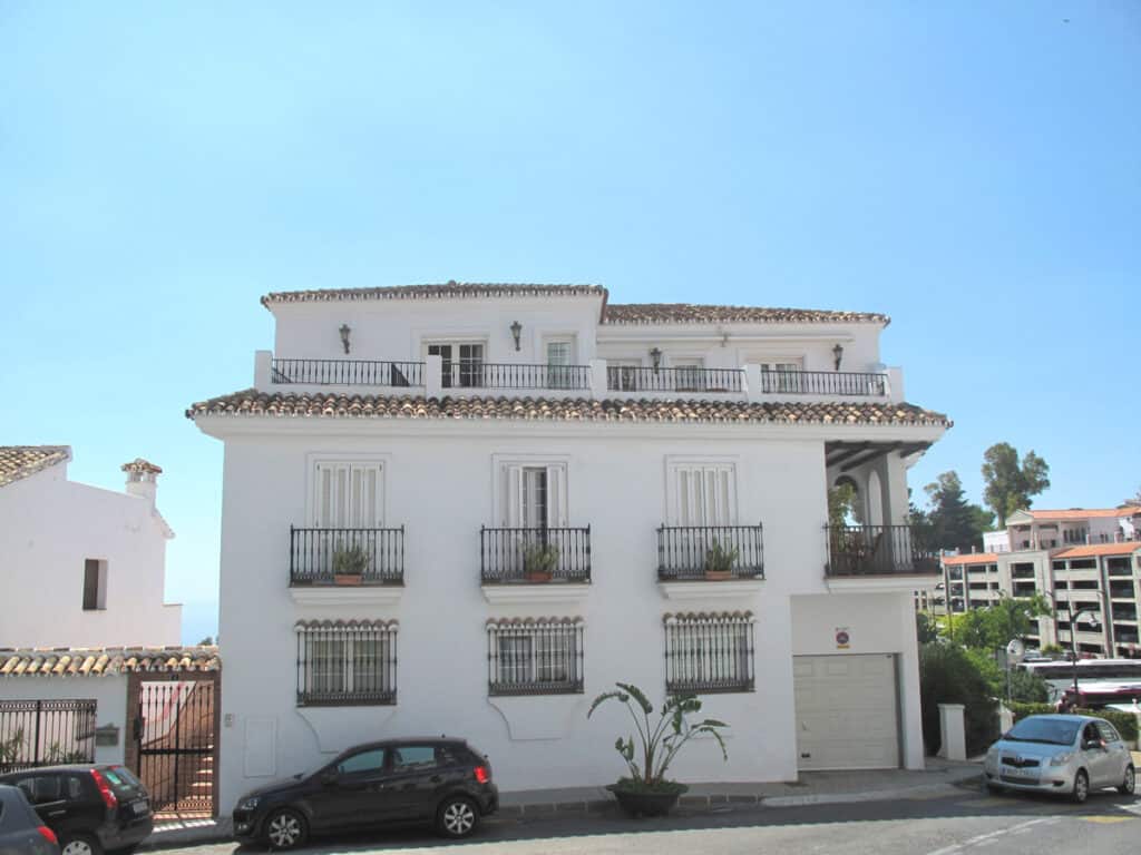 Penthouse for Sales in Mijas