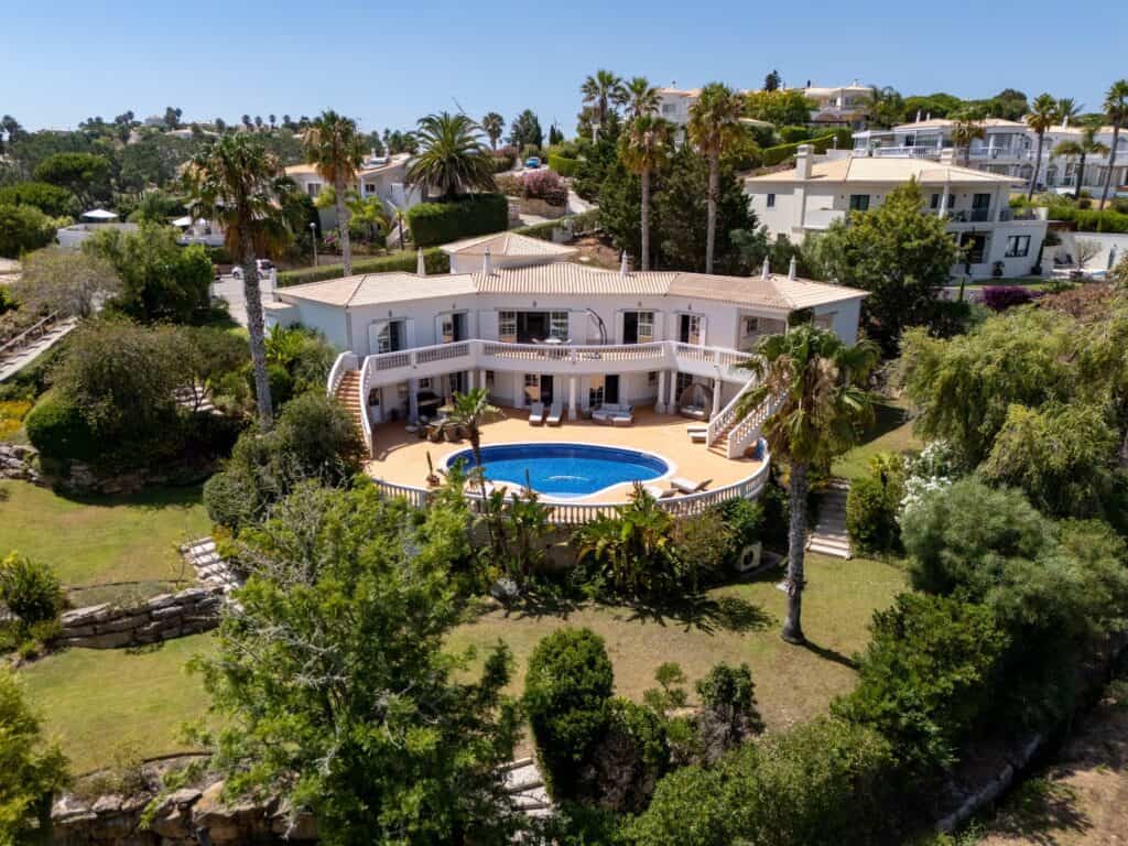 villa for Sale in Vila do Bispo