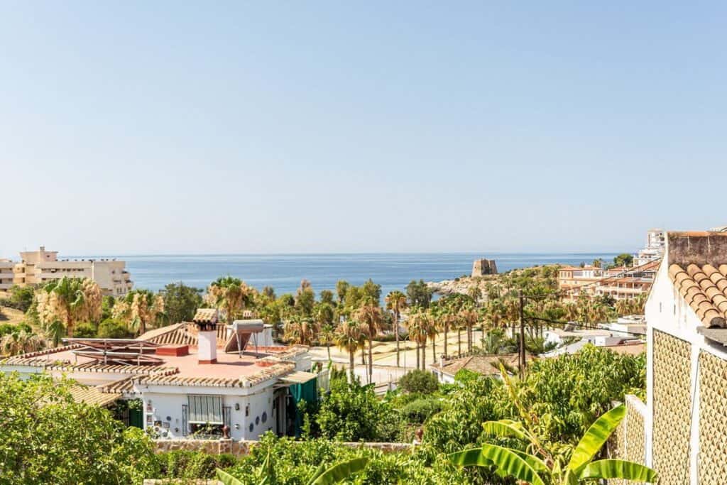 Villa for Sales in Almuñécar