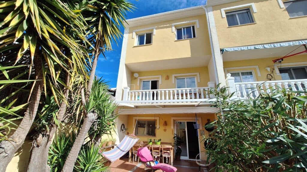 villa for sale in Parcent