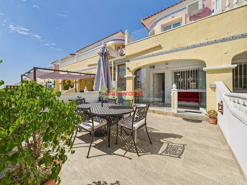 Town House for sale in Pinar de Campoverde