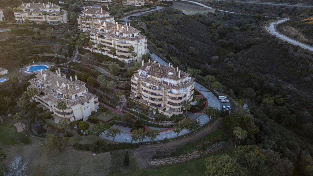 apartment for Sales in Elviria