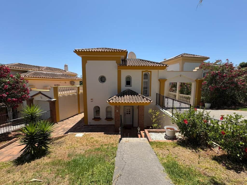 villa for Sales in Riviera Del Sol