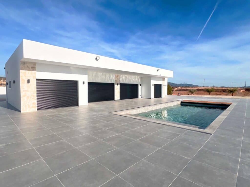 Villa for Sales in Novelda