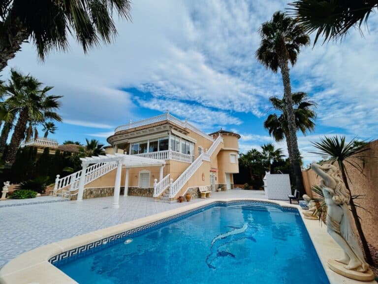 Villa for Sales in Benferri, Alicante 2289987 1