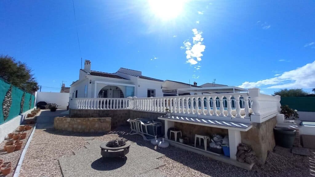 Villa for sale in Torrevieja