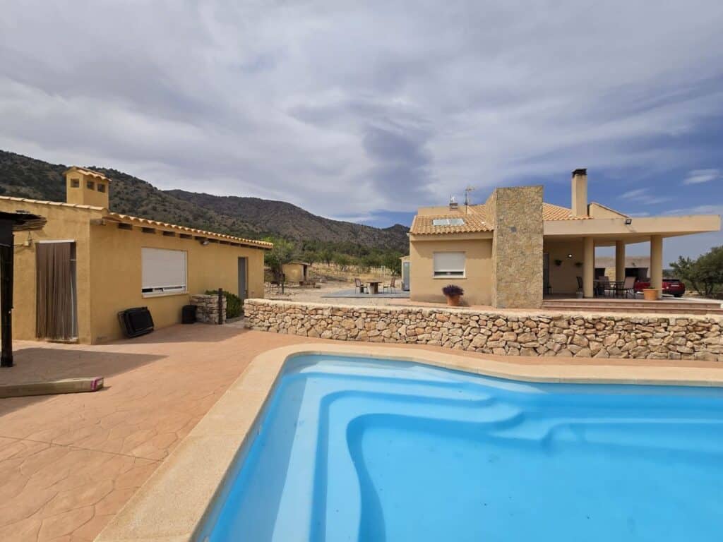 Villa for sale in Salinas