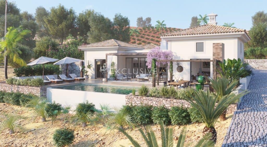 Villa for sale in CARVOEIRO