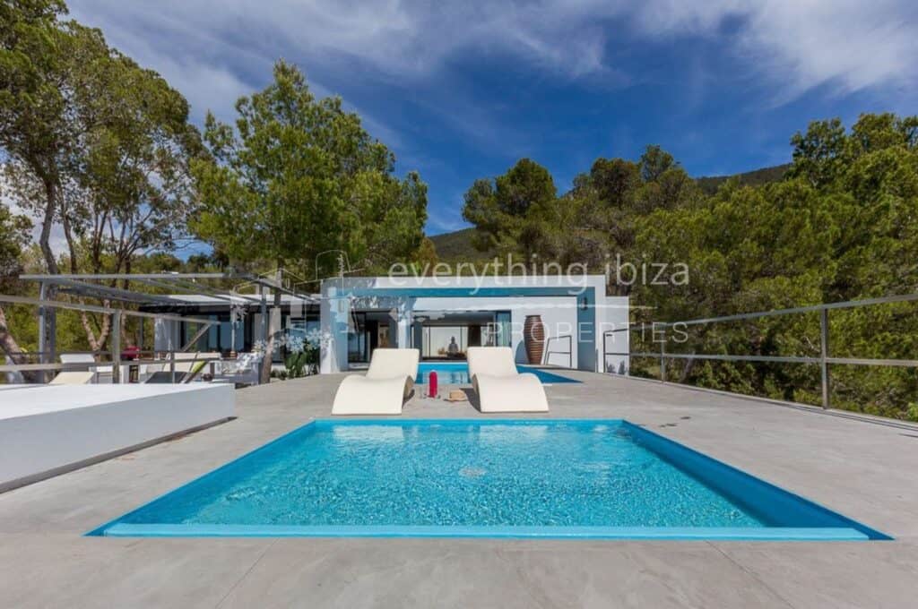 Villa for Sales in  Cala Vadella