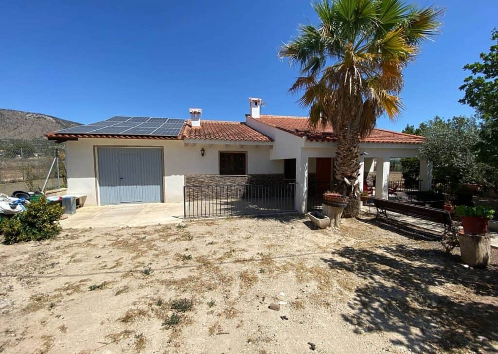 Villa for sale in Salinas