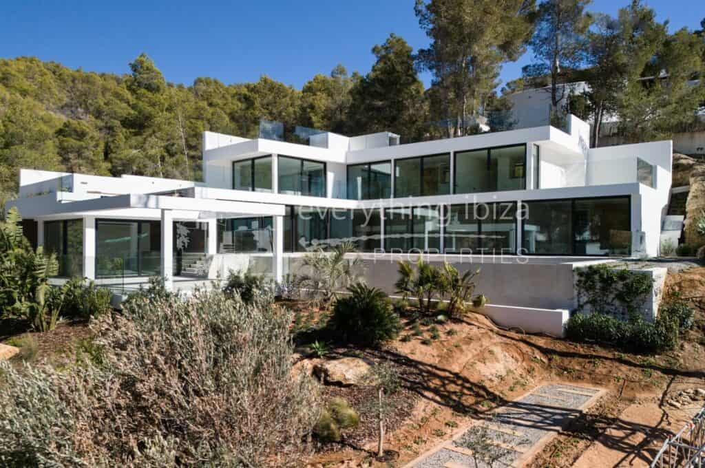 Villa for Sales in  Cala Salada