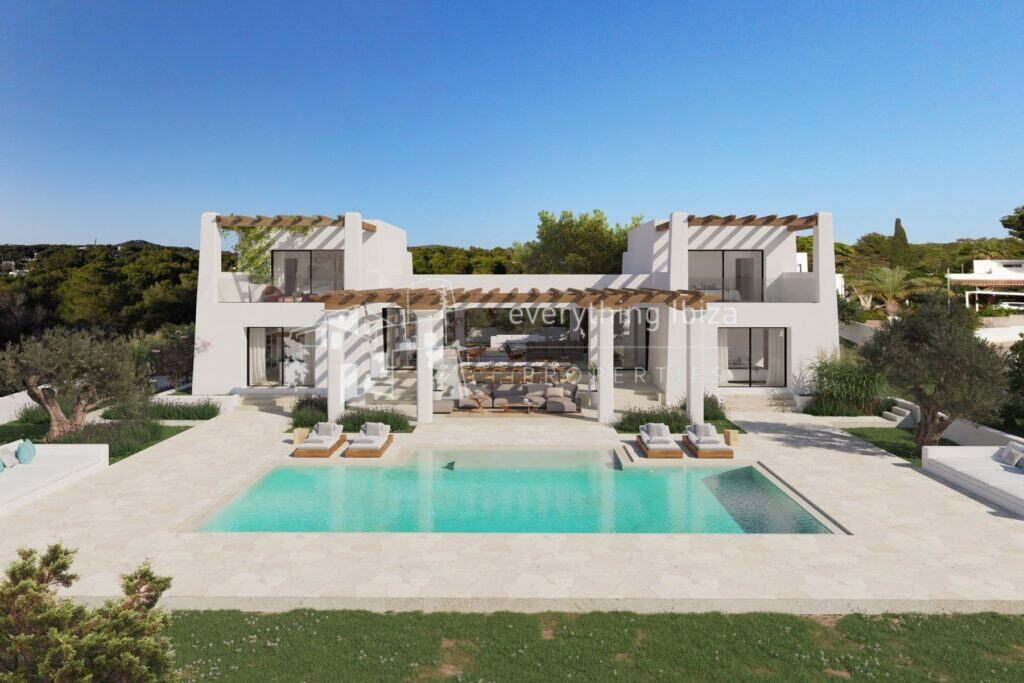 Villa for Sales in  Cala Llenya