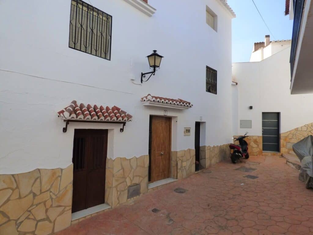 Town House for sale in Viñuela