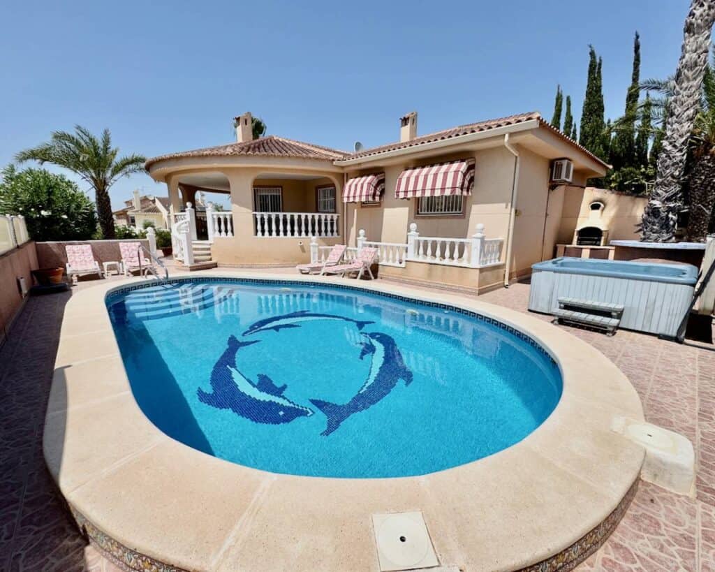 Villa for Sales in Benijofar