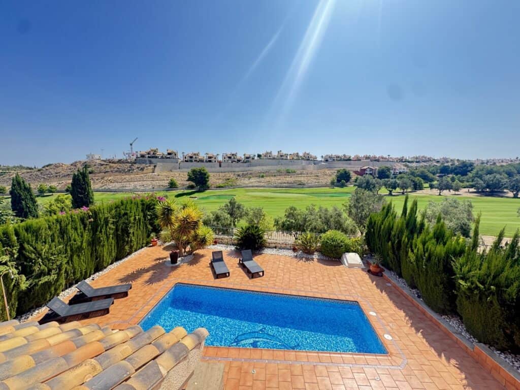 Villa for sale in Algorfa