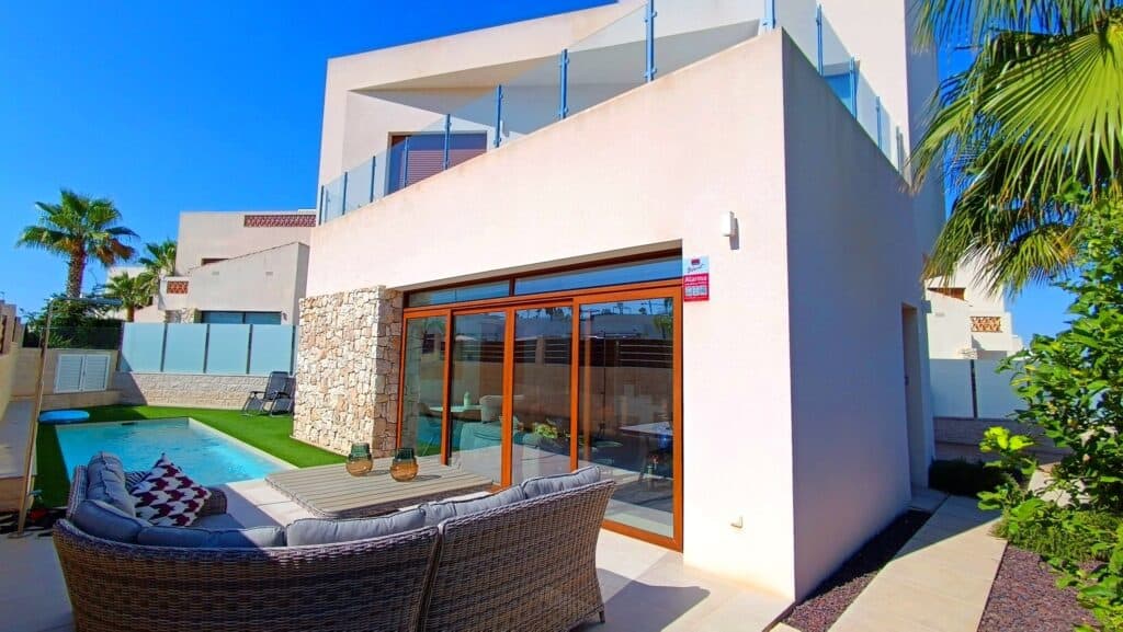 villa for sale in Benijofar