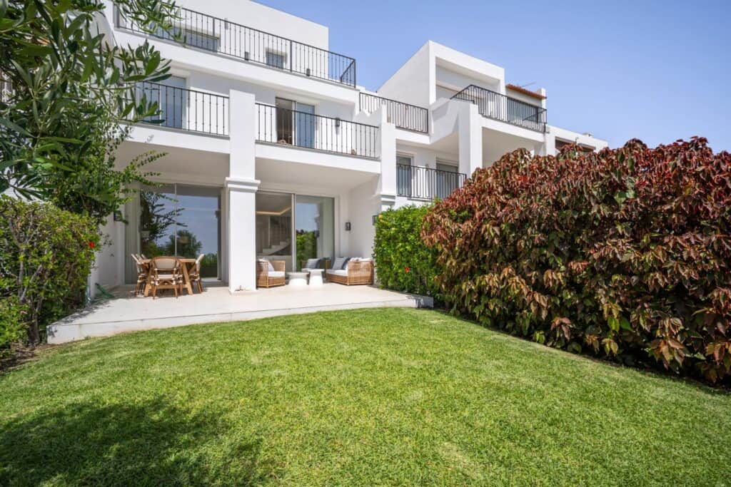 Town House for sale in Benahavis