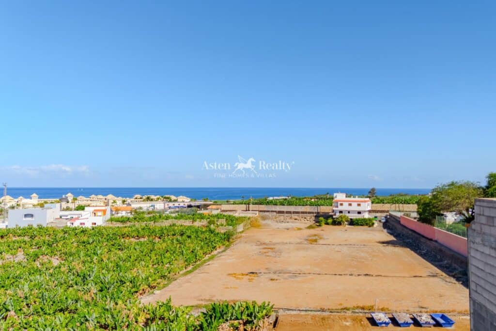 plot for sale in Alcala
