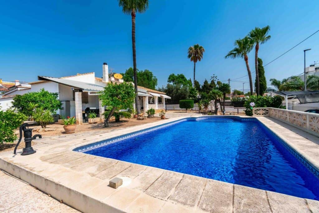 Villa for sale in Alfaz del Pi