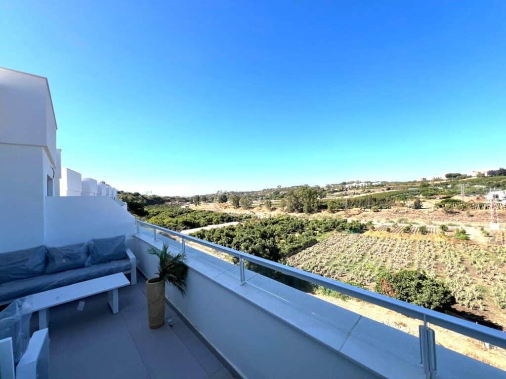 villa for sale in Estepona