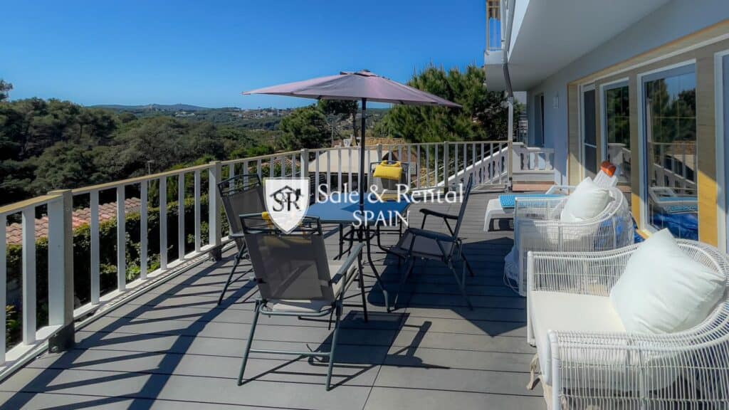 villa for sale in Lloret De Mar