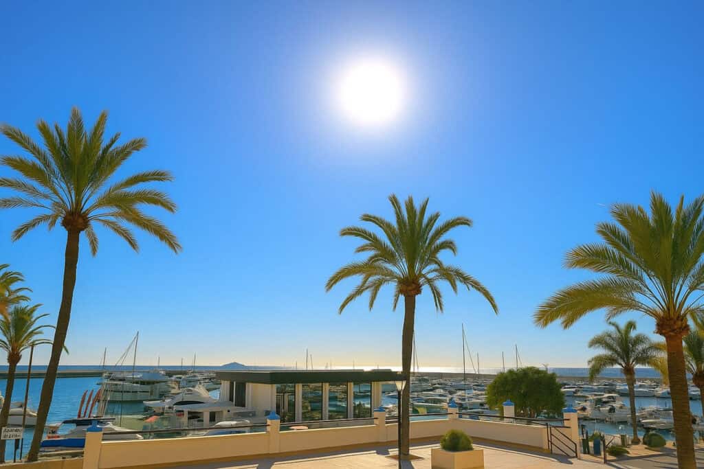 apartment for sale in Estepona