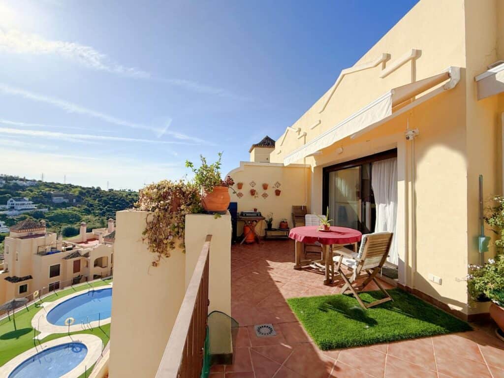 Penthouse for sale in Estepona