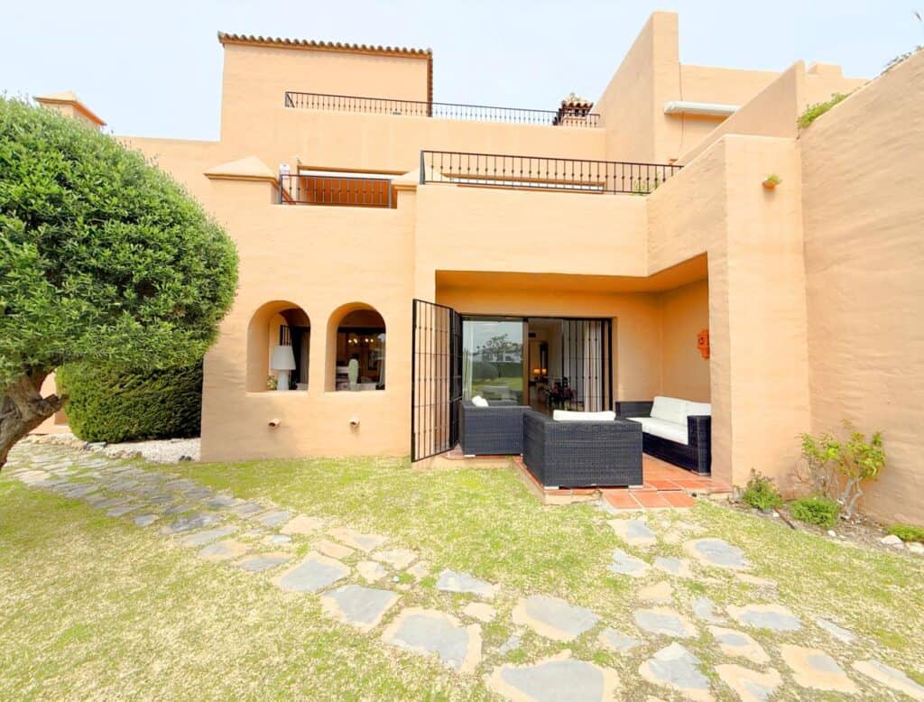Apartment for sale in ESTEPONA