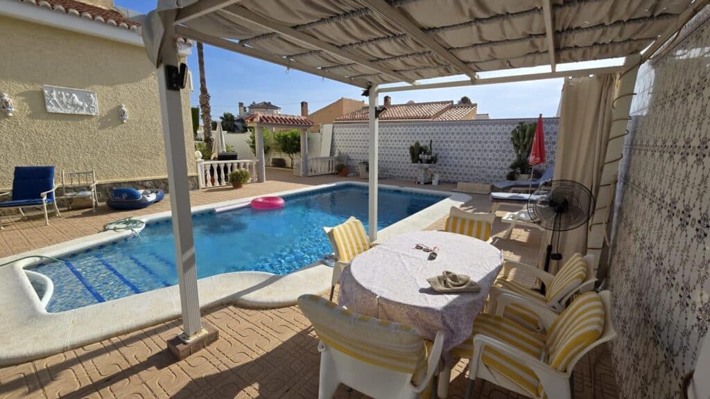 Villa for sale in Torrevieja