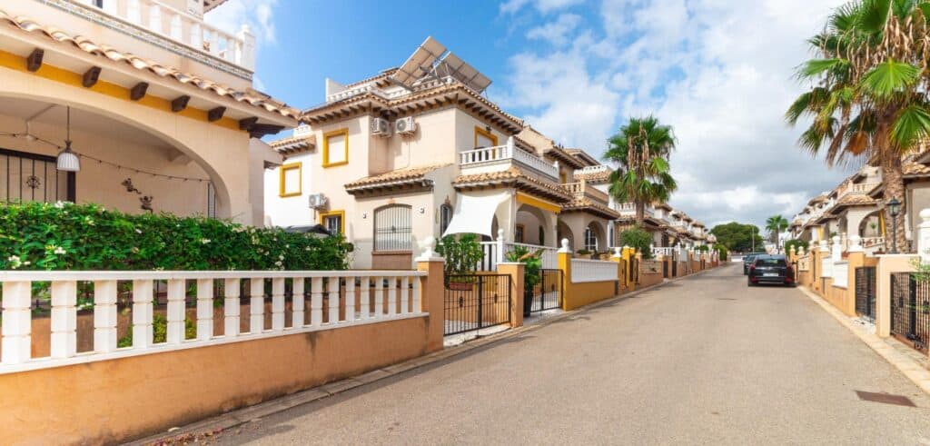  Alicante