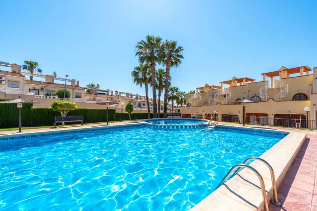 Town House for Sales in Villamartin
