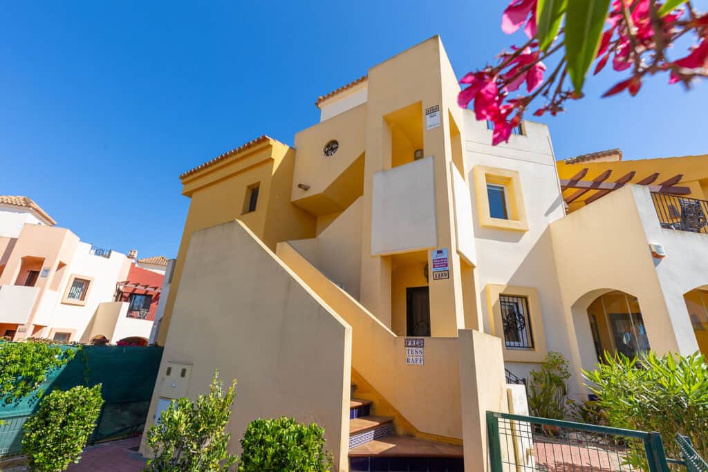 Penthouse for sale in Punta Prima