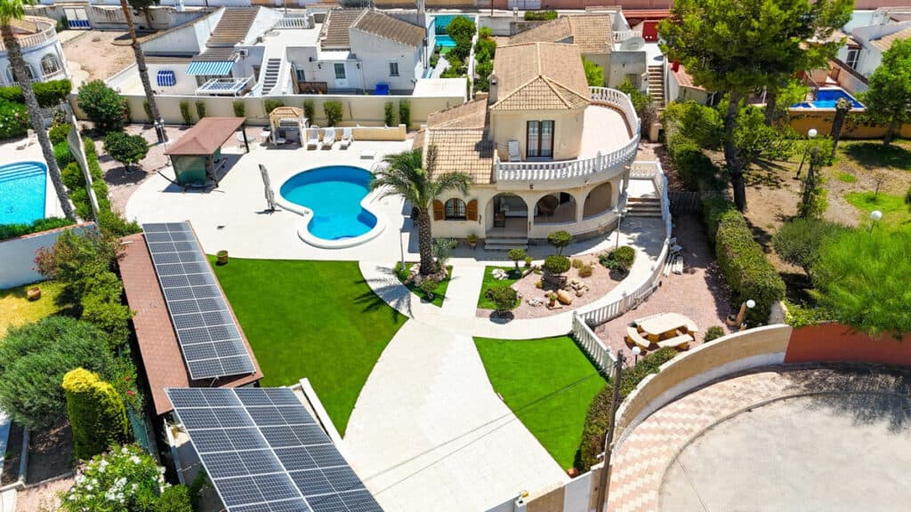 Villa for sale in Torrevieja