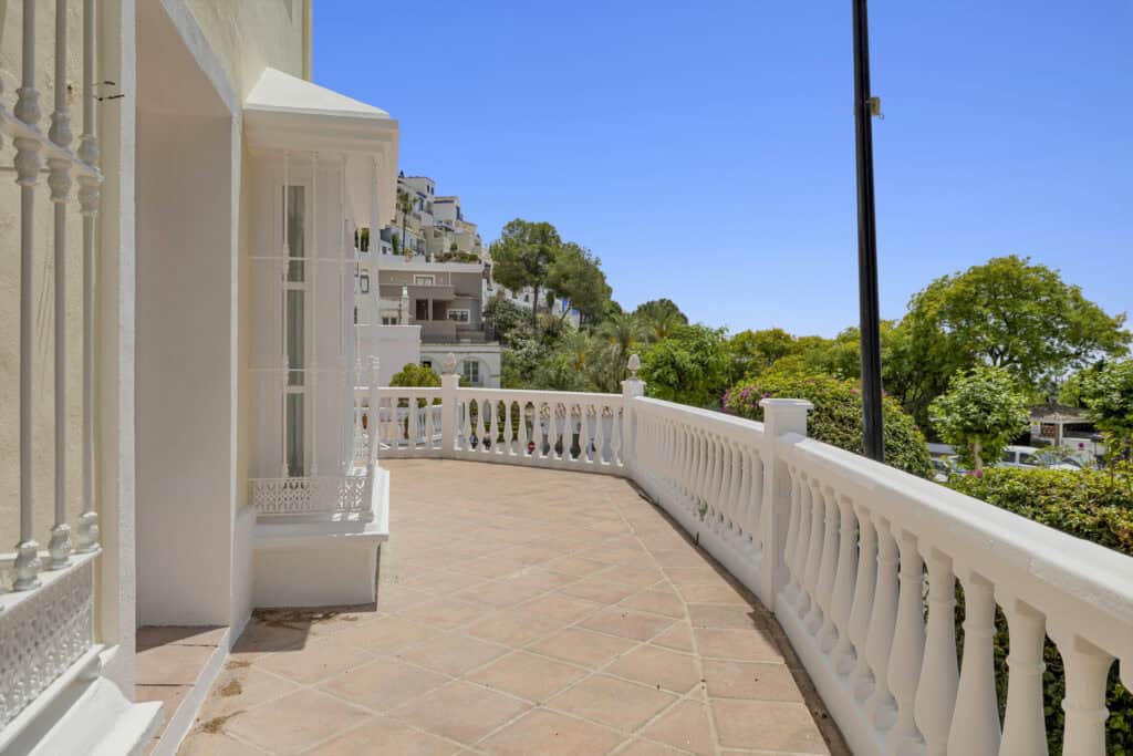 Town House for Sales in Benahavis
