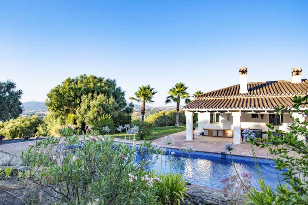 Villa for sale in Jimena de la Frontera