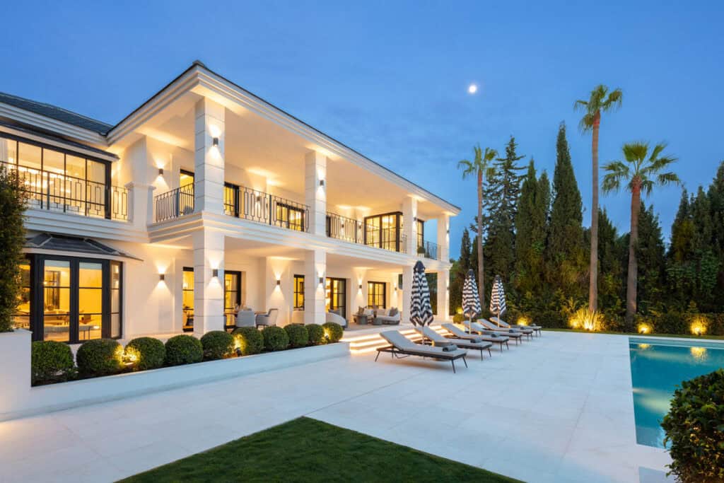 villa for sale in Sierra Blanca
