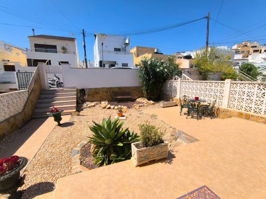  Alicante