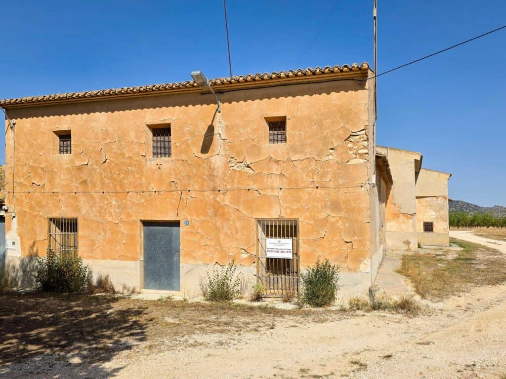 Country house for sale in Pinoso